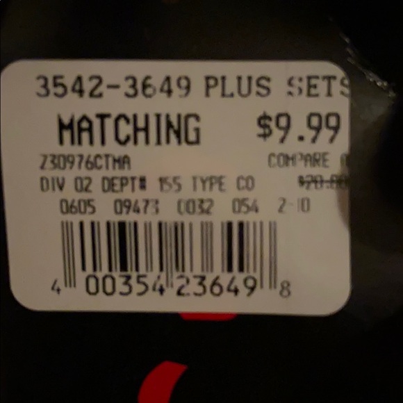 Hoodie and pants set. - Picture 6 of 7